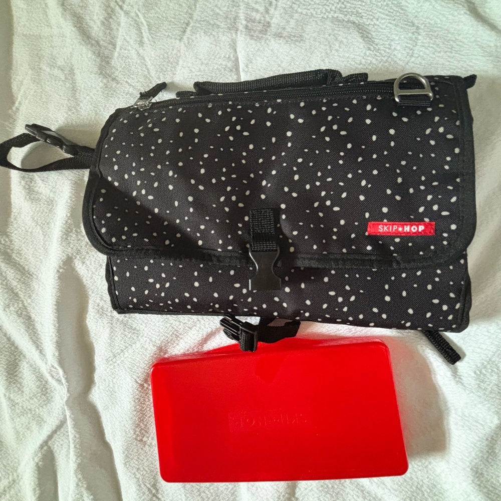Skip Hop Black and White Speckled Bag